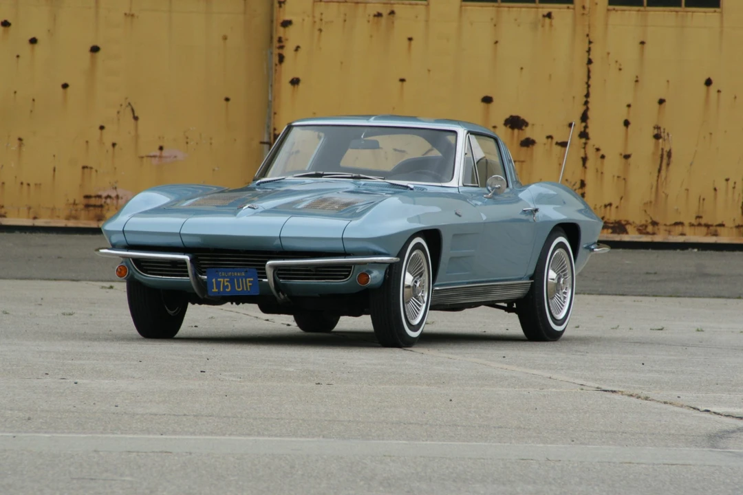 1963 Chevrolet Corvette C2 - Image 10 of 31