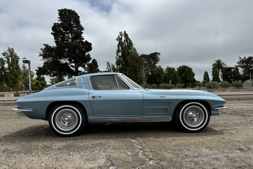 1963 Chevrolet Corvette C2 - Image 22 of 31