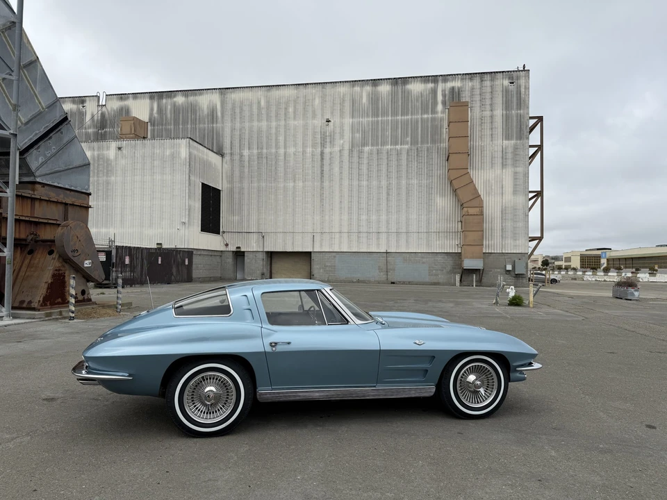 1963 Chevrolet Corvette C2 - Image 23 of 31