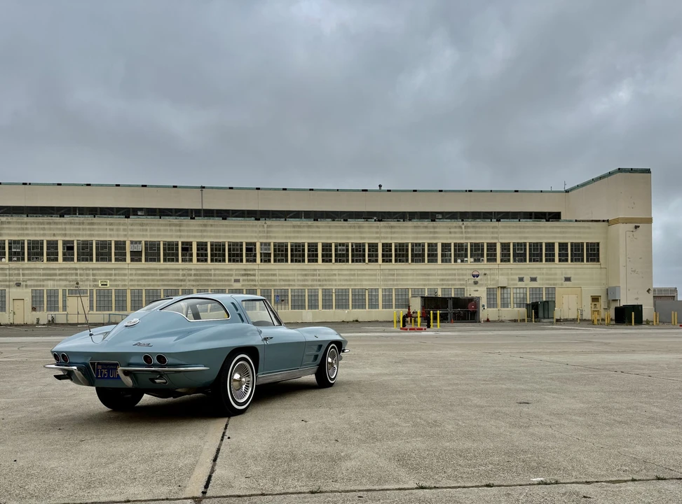 1963 Chevrolet Corvette C2 - Image 25 of 31