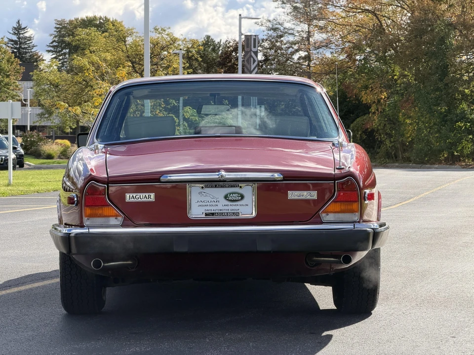 1987 Jaguar XJ Series 3 - Image 9 of 31