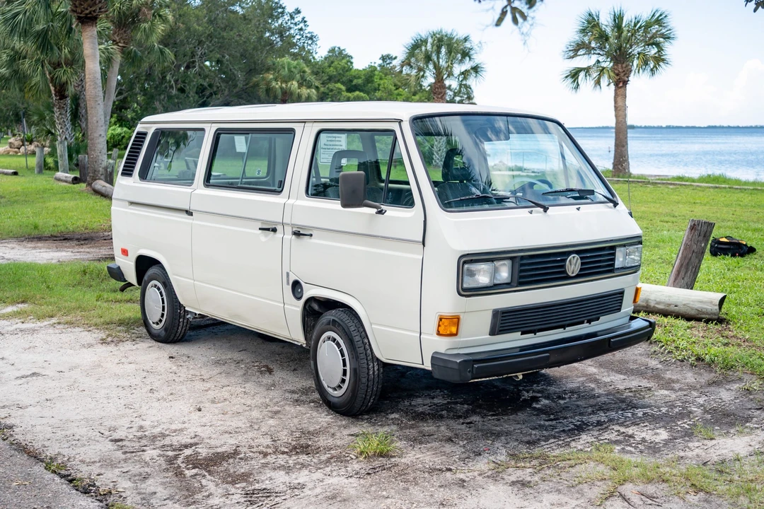 1990 Volkswagen Vanagon - Image 8 of 31