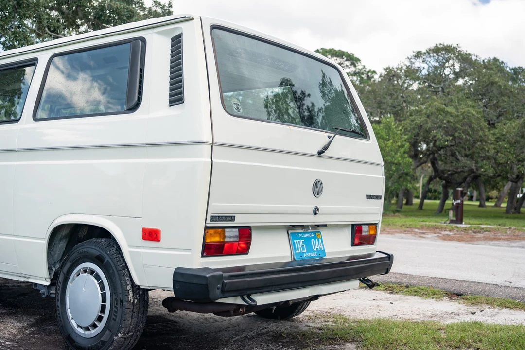 1990 Volkswagen Vanagon - Image 15 of 31