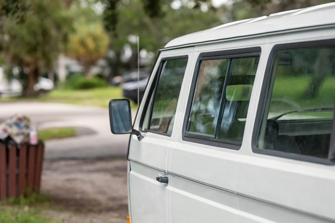 1990 Volkswagen Vanagon - Image 18 of 31