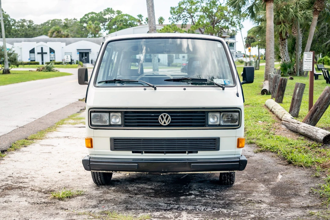 1990 Volkswagen Vanagon - Image 9 of 31