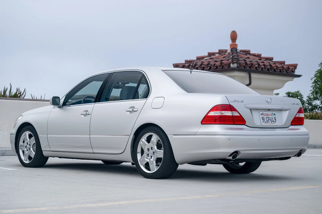 2006 Lexus LS 3rd Gen - Image 4 of 31