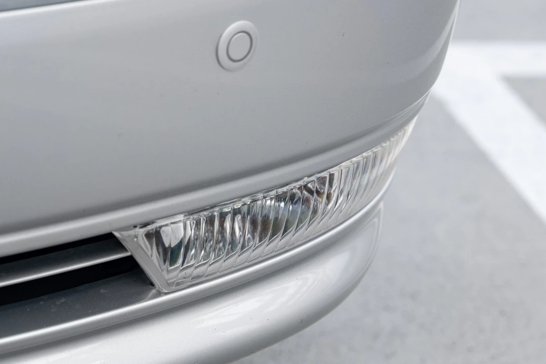 2006 Lexus LS 3rd Gen - Image 18 of 31