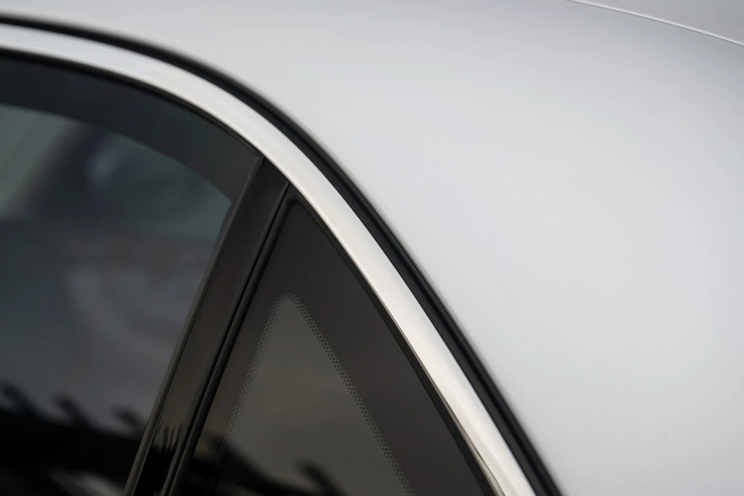 2006 Lexus LS 3rd Gen - Image 23 of 31