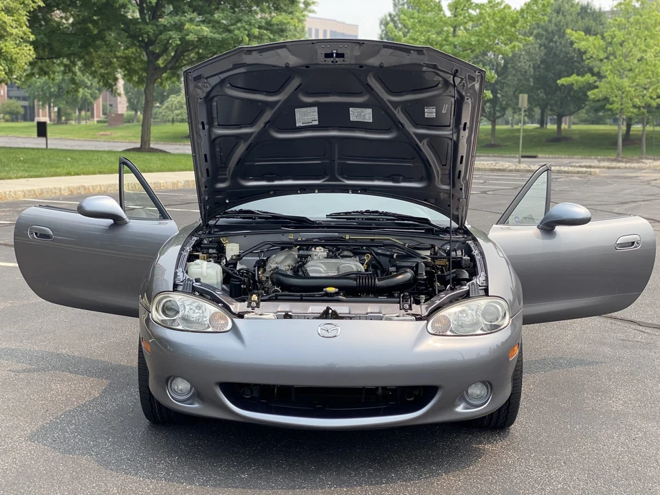 2002 Mazda NB MX-5 Miata - Image 19 of 31
