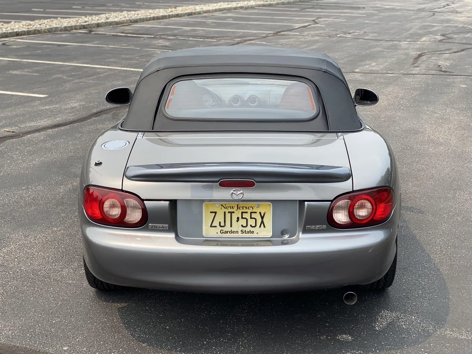 2002 Mazda NB MX-5 Miata - Image 5 of 31