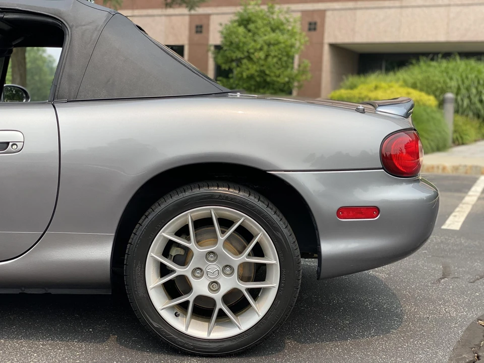 2002 Mazda NB MX-5 Miata - Image 25 of 31