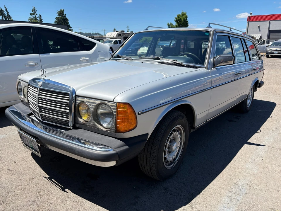 1985 Mercedes-Benz W123 Wagon (S123) - Image 2 of 31
