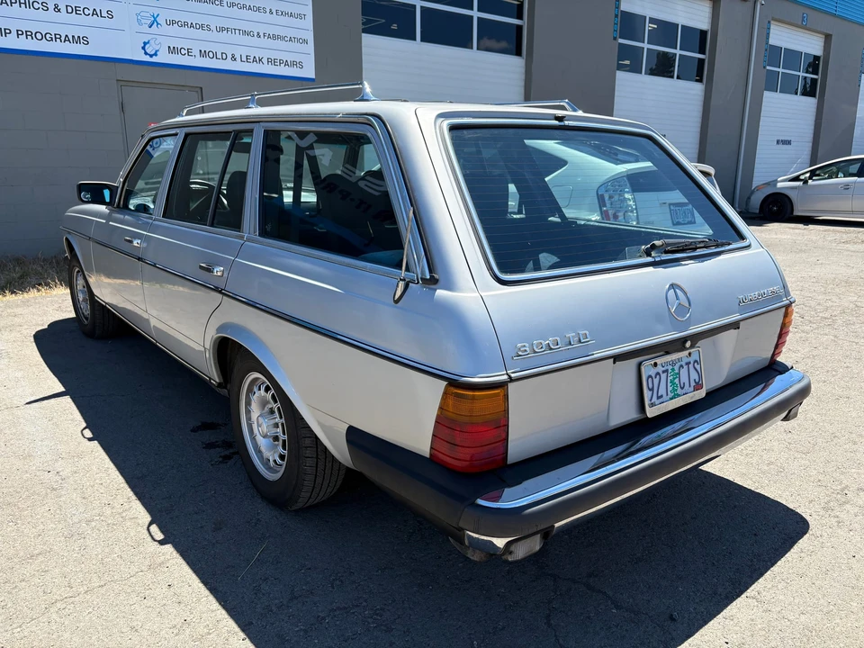 1985 Mercedes-Benz W123 Wagon (S123) - Image 4 of 31