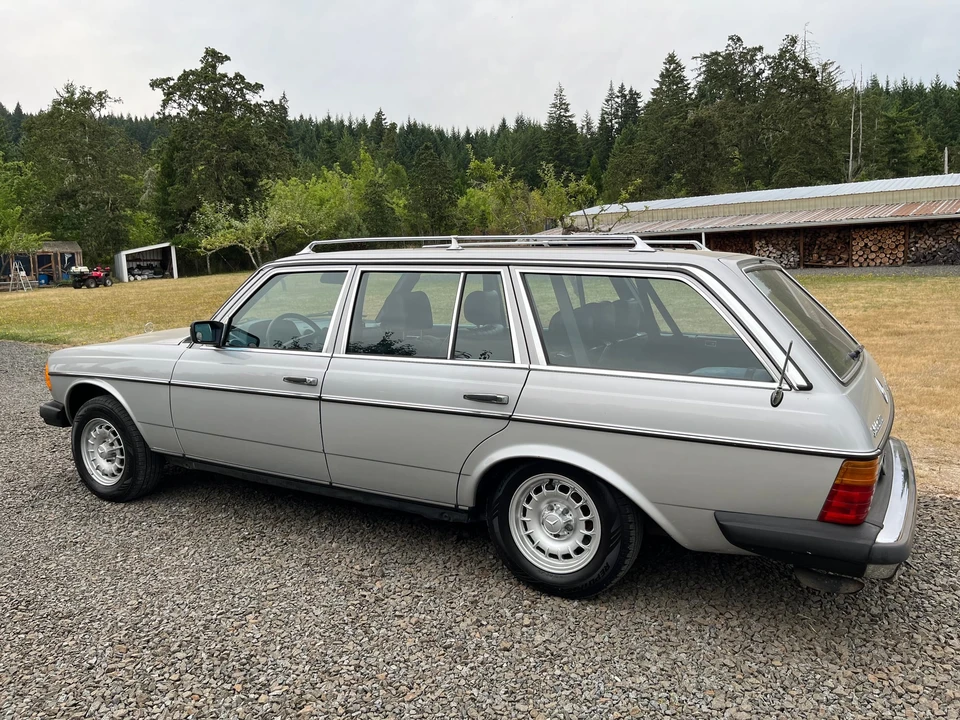 1985 Mercedes-Benz W123 Wagon (S123) - Image 12 of 31