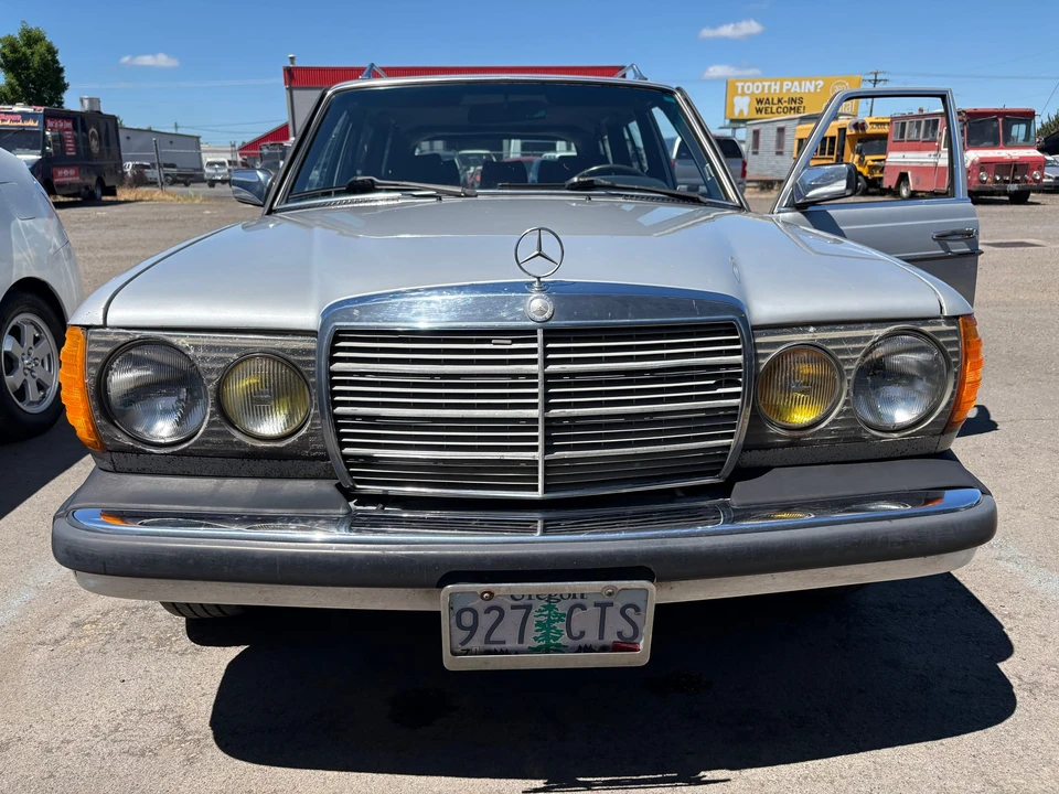 1985 Mercedes-Benz W123 Wagon (S123) - Image 10 of 31