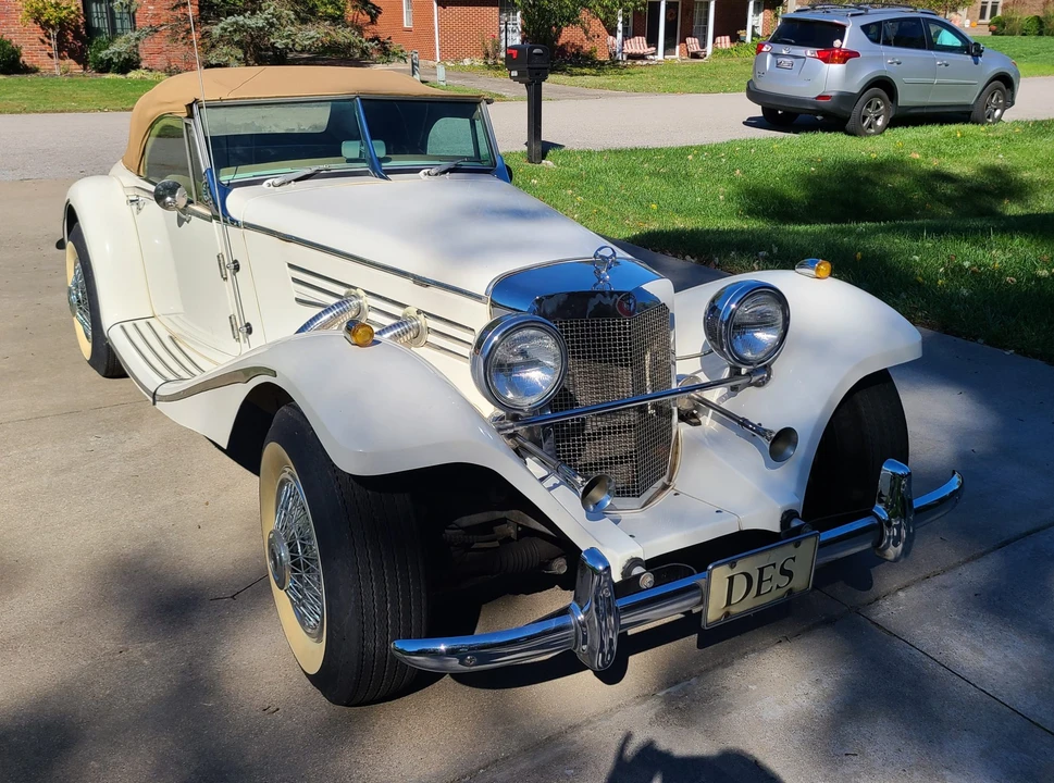 Morgan Roadster - Image 3 of 31