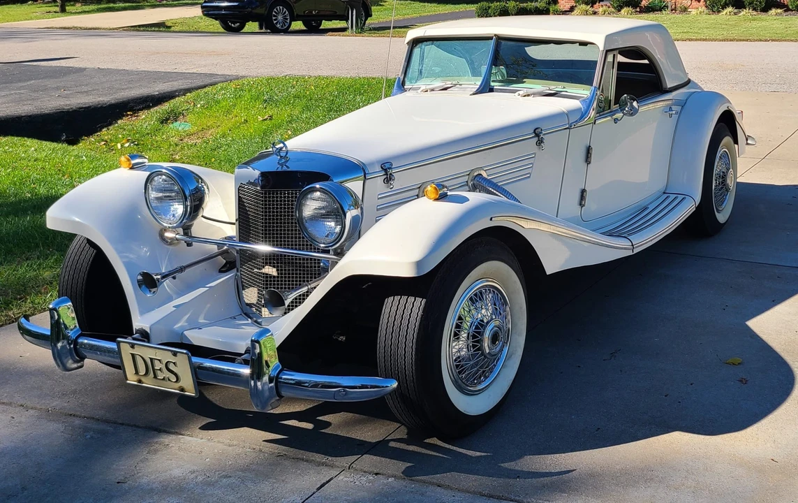 Morgan Roadster - Image 7 of 31