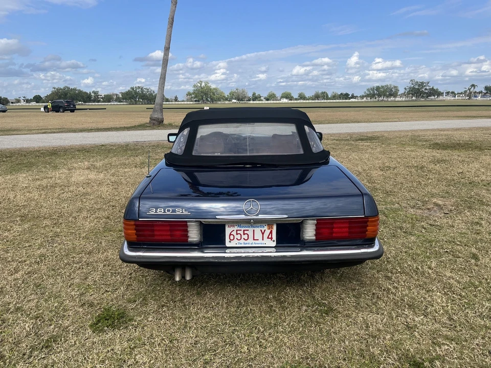 1985 Mercedes-Benz R107 SL-Class - Image 16 of 31