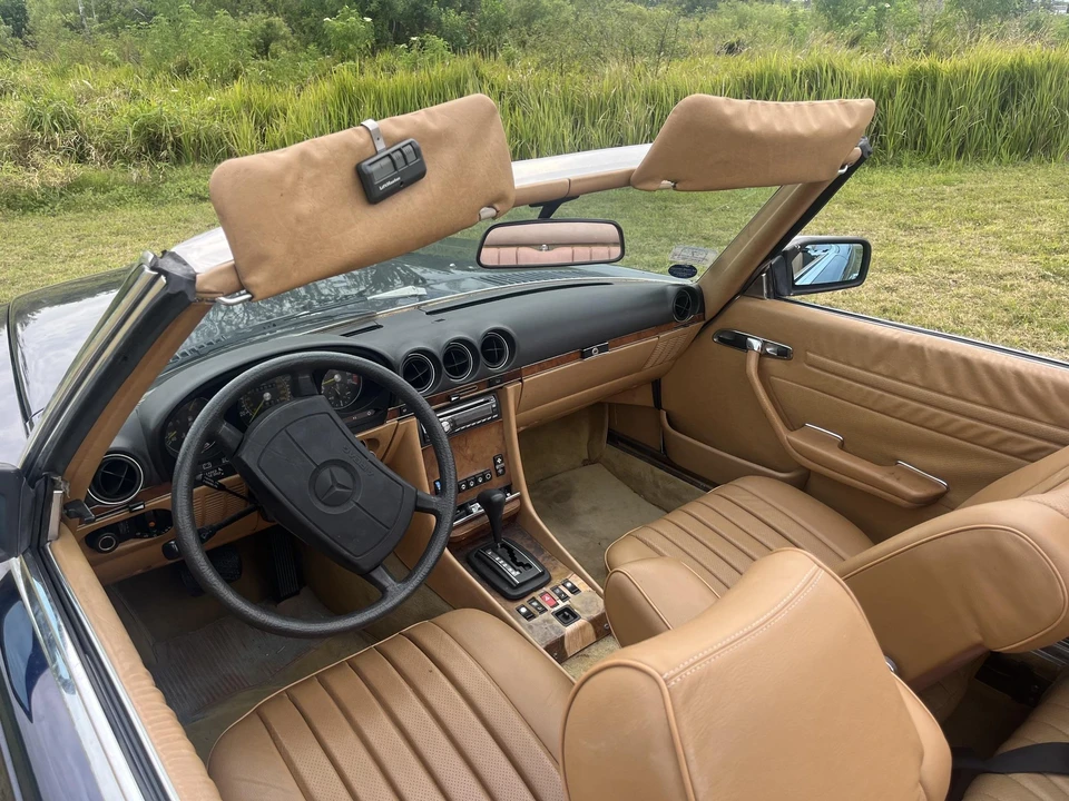 1985 Mercedes-Benz R107 SL-Class - Image 21 of 31