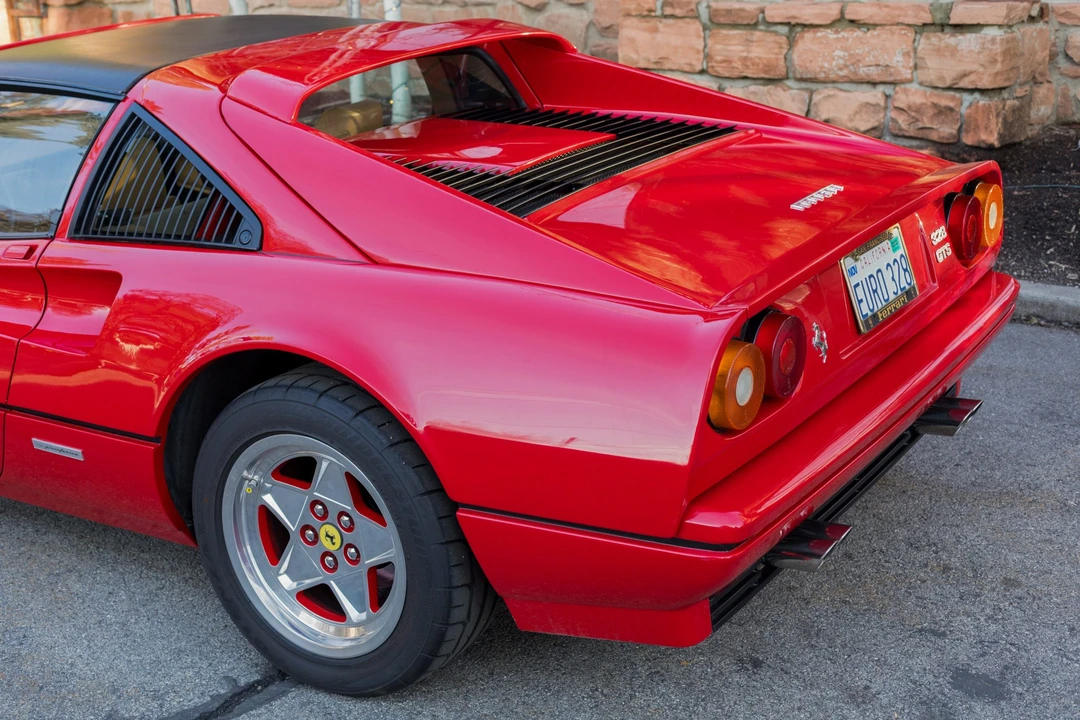 1986 Ferrari 328 GTS - Image 21 of 31