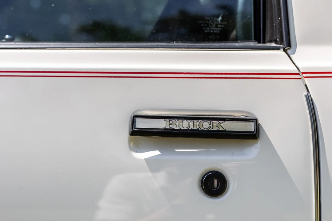 1986 Buick Regal - Image 25 of 31