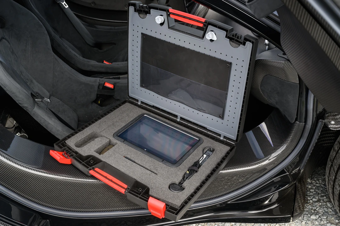 2015 McLaren P1 - Image 3 of 31