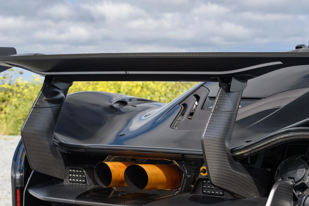 2015 McLaren P1 - Image 27 of 31