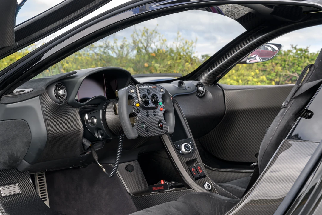 2015 McLaren P1 - Image 21 of 31