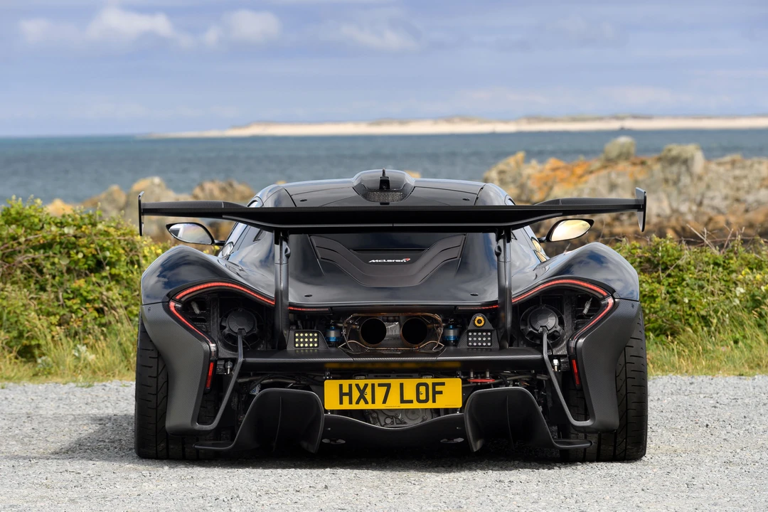 2015 McLaren P1 - Image 29 of 31