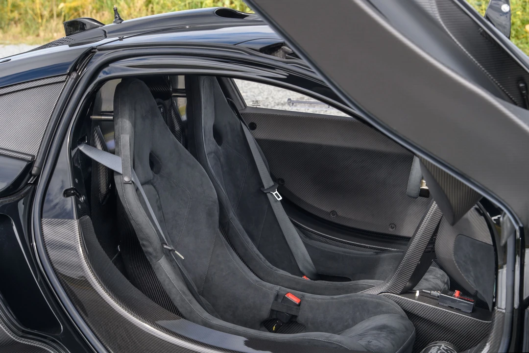 2015 McLaren P1 - Image 31 of 31