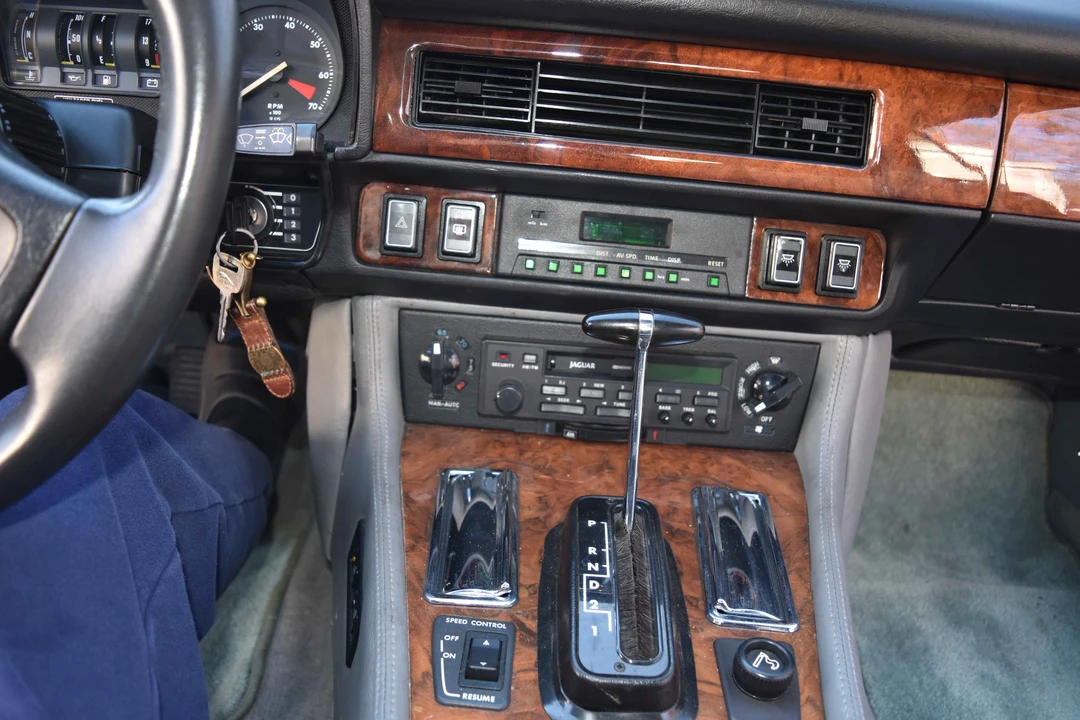 1989 Jaguar XJS Convertible - Image 29 of 31