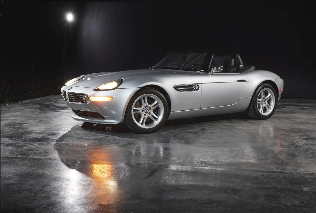 2001 BMW Z8 - Image 2 of 31