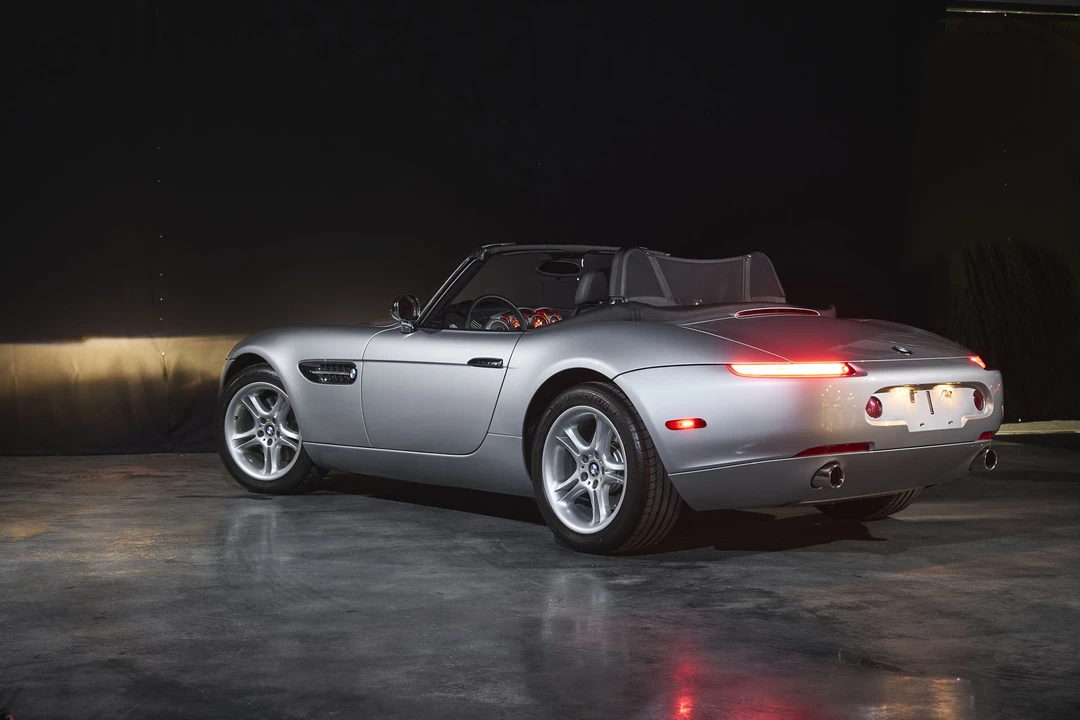 2001 BMW Z8 - Image 29 of 31