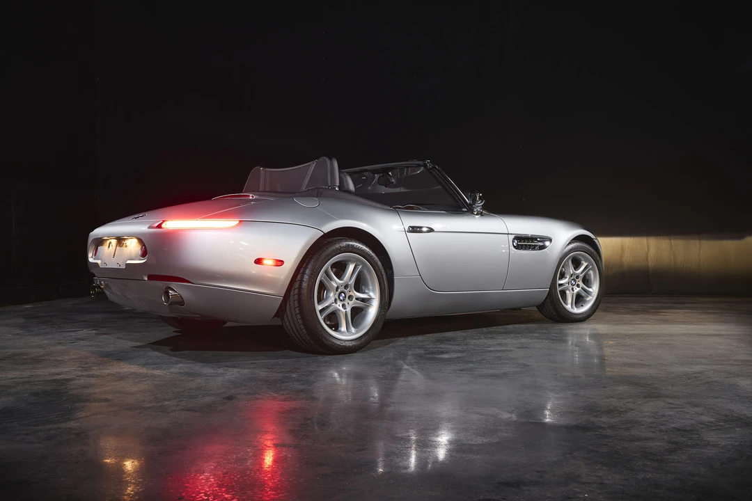 2001 BMW Z8 - Image 24 of 31