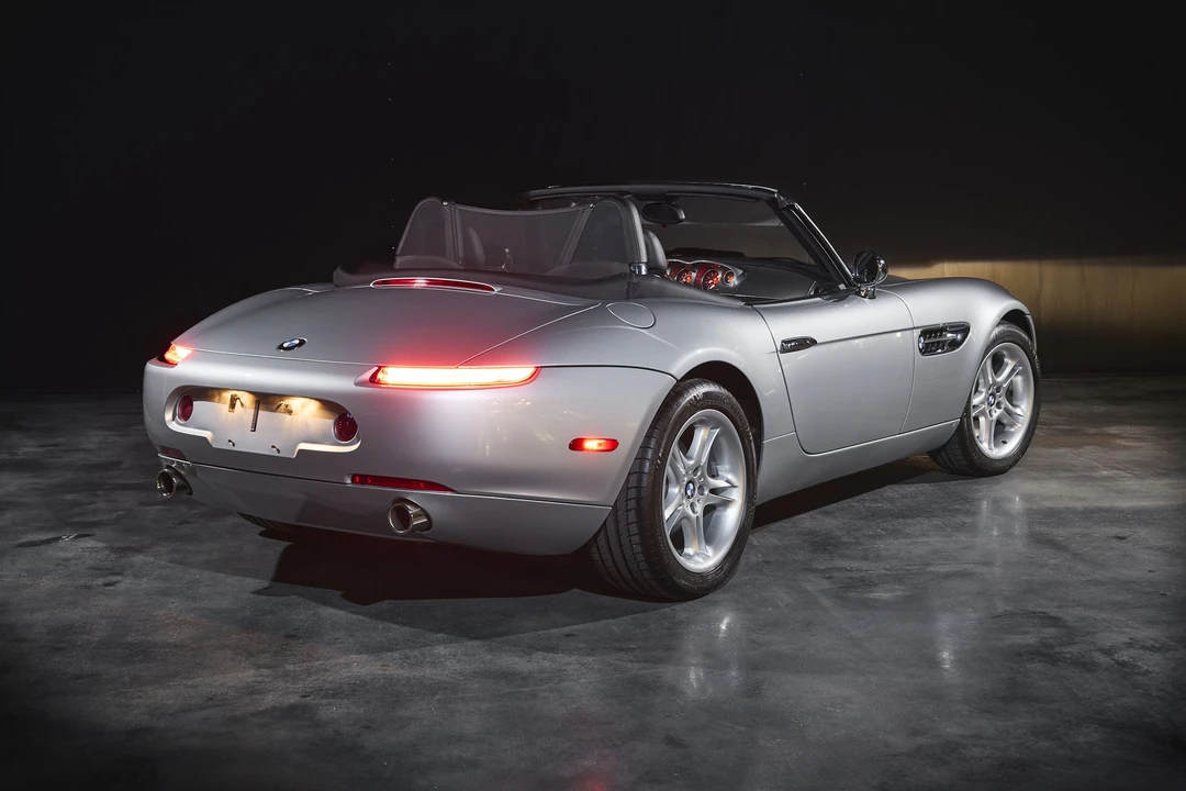 2001 BMW Z8 - Image 26 of 31