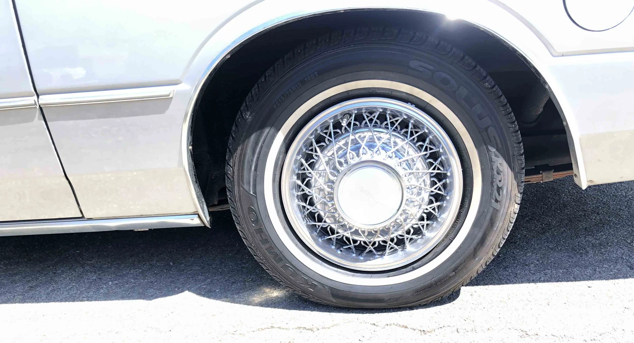 1981 Chrysler Imperial - Image 31 of 31