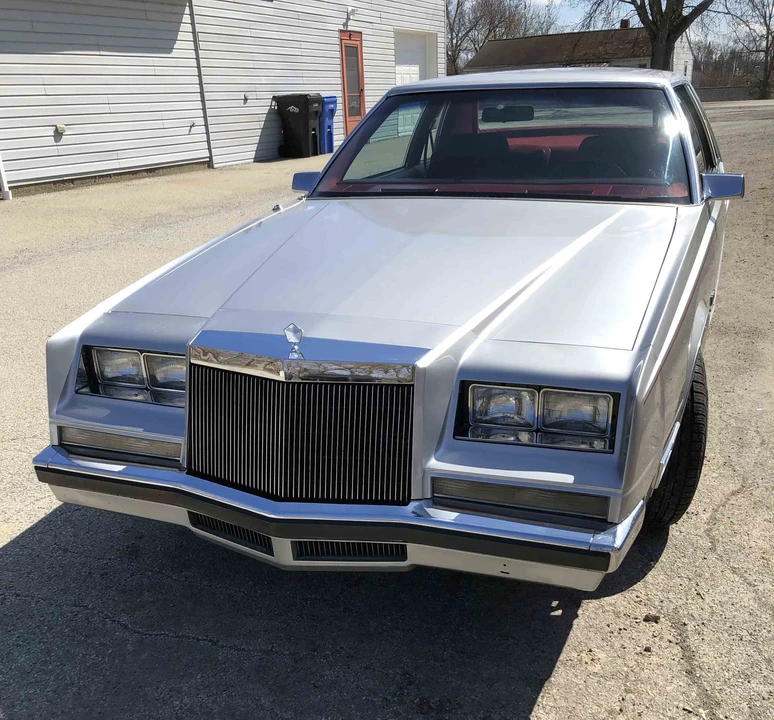 1981 Chrysler Imperial - Image 17 of 31