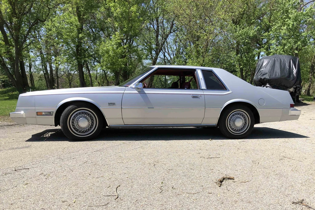 1981 Chrysler Imperial - Image 6 of 31