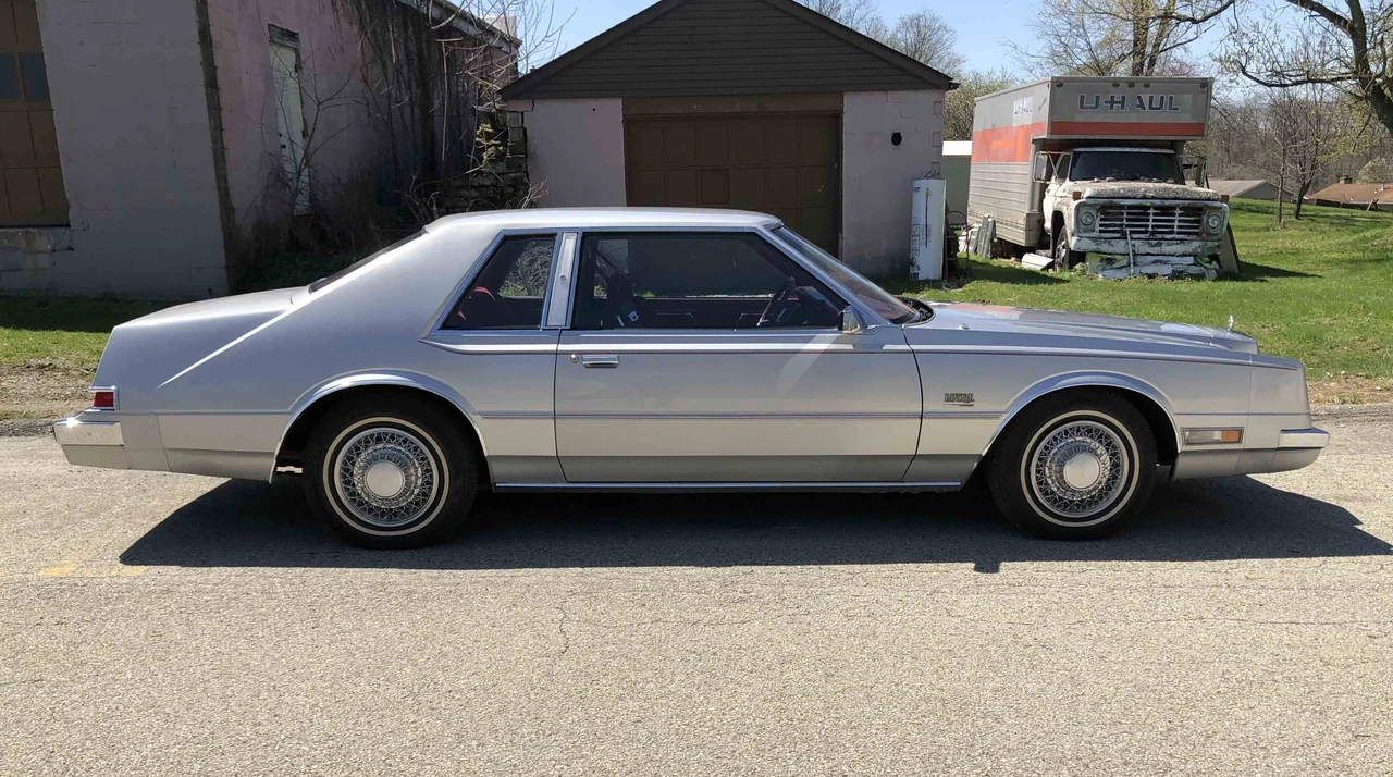 1981 Chrysler Imperial - Image 16 of 31