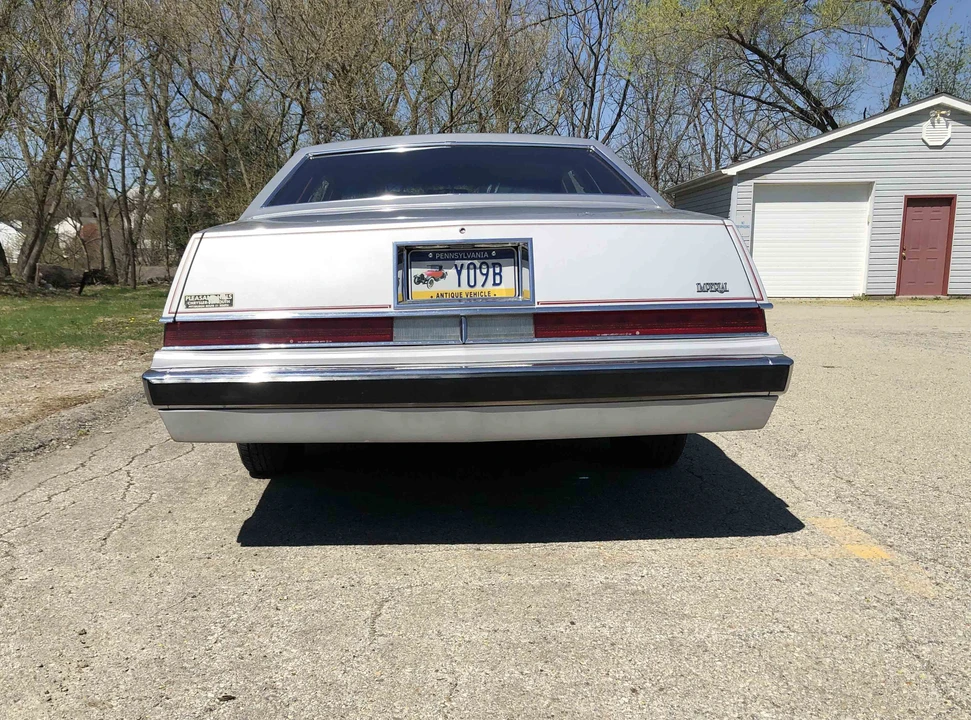 1981 Chrysler Imperial - Image 10 of 31