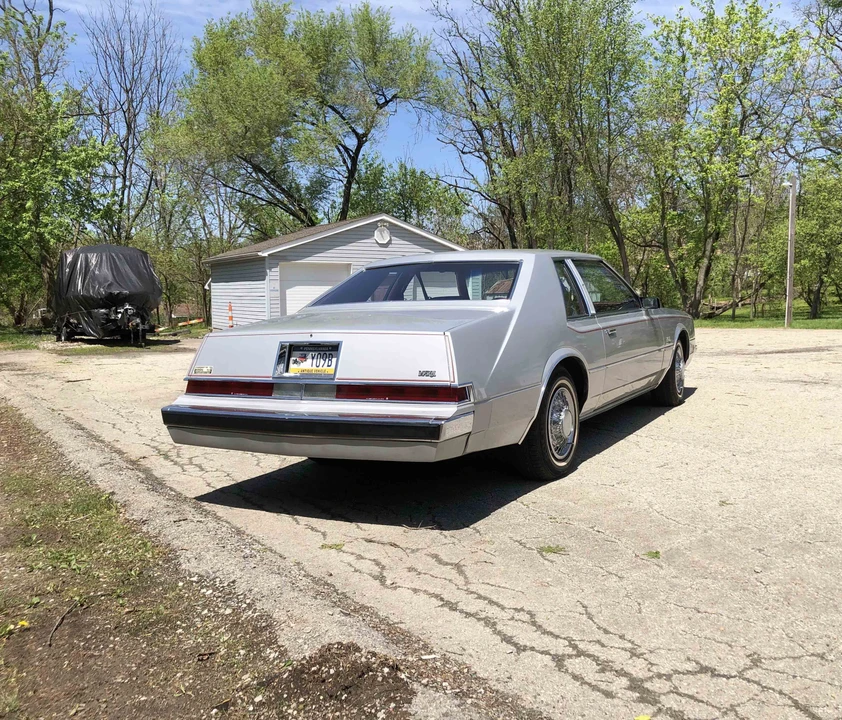 1981 Chrysler Imperial - Image 14 of 31