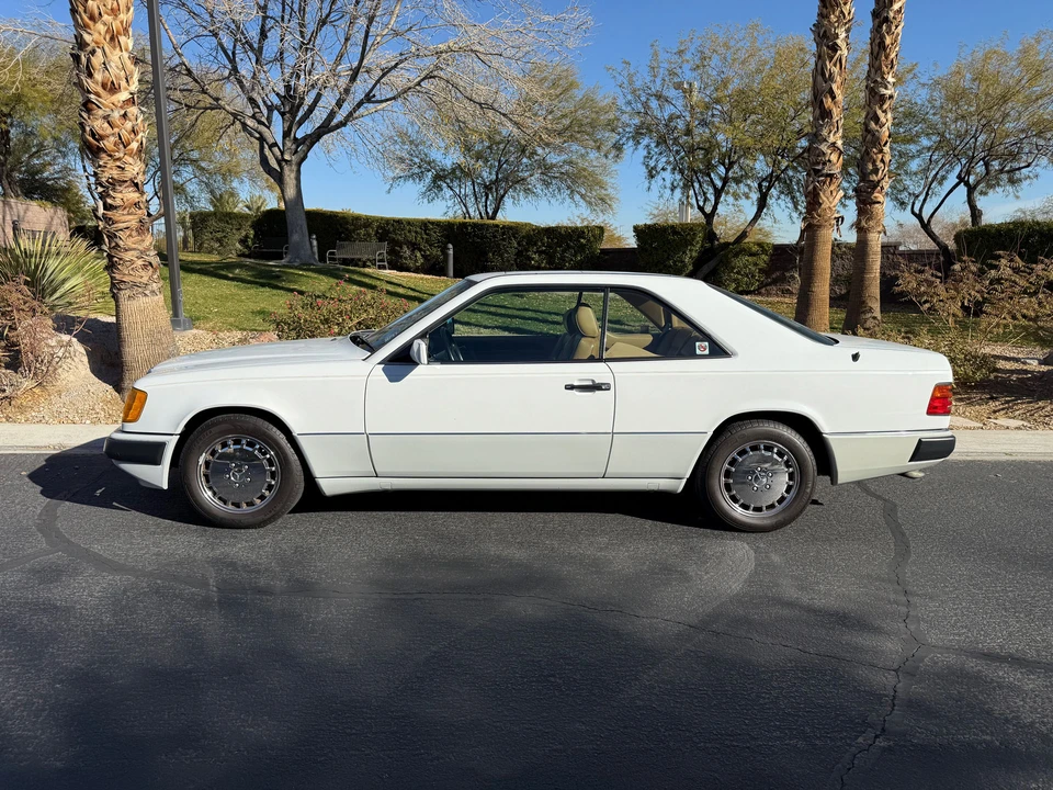 1990 Mercedes-Benz W124 E-Class - Image 3 of 31
