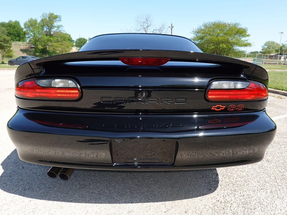 1996 Chevrolet Camaro SS 4th Gen - Image 11 of 31