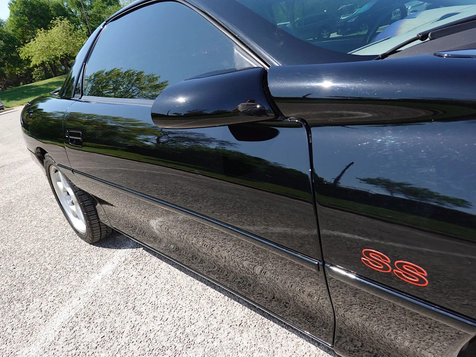 1996 Chevrolet Camaro SS 4th Gen - Image 18 of 31