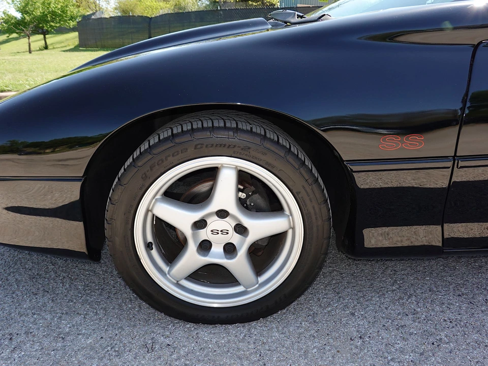 1996 Chevrolet Camaro SS 4th Gen - Image 25 of 31