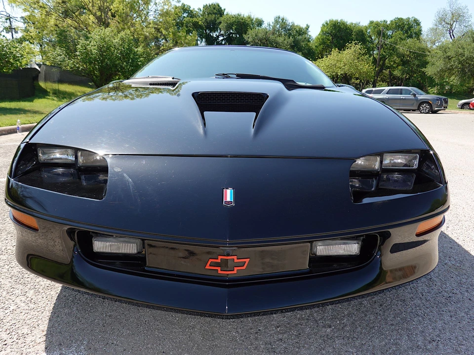 1996 Chevrolet Camaro SS 4th Gen - Image 10 of 31
