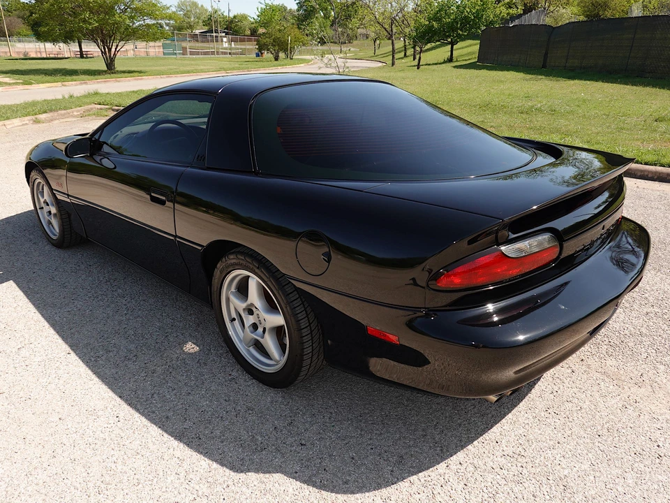 1996 Chevrolet Camaro SS 4th Gen - Image 5 of 31