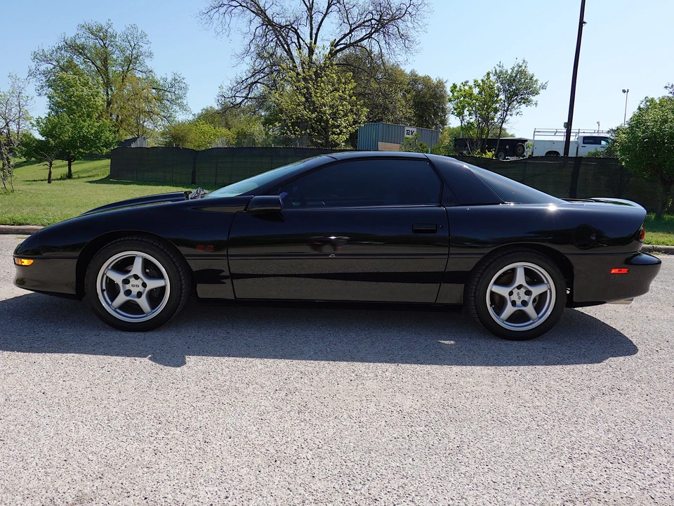 1996 Chevrolet Camaro SS 4th Gen - Image 13 of 31
