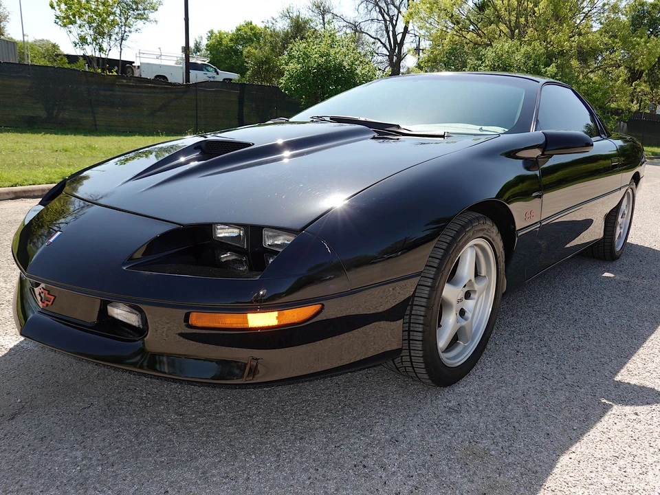 1996 Chevrolet Camaro SS 4th Gen - Image 12 of 31