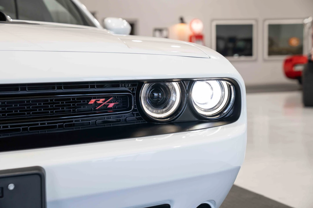 2015 Dodge Challenger SRT8 & 392 3rd Gen - Image 9 of 31